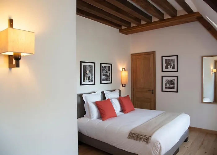 Manoir De Surville